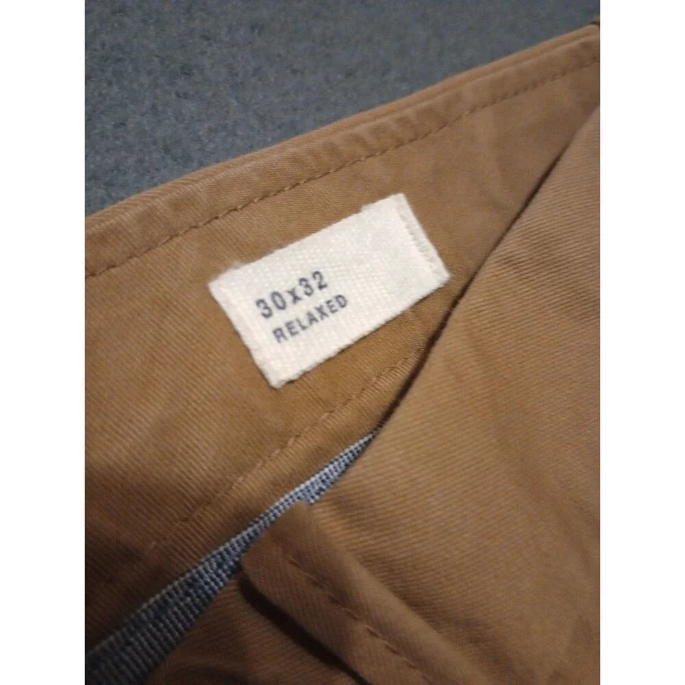 GAP Khakis Chinos Pants Relaxed Fit Straight Mens 30x32 NWOT